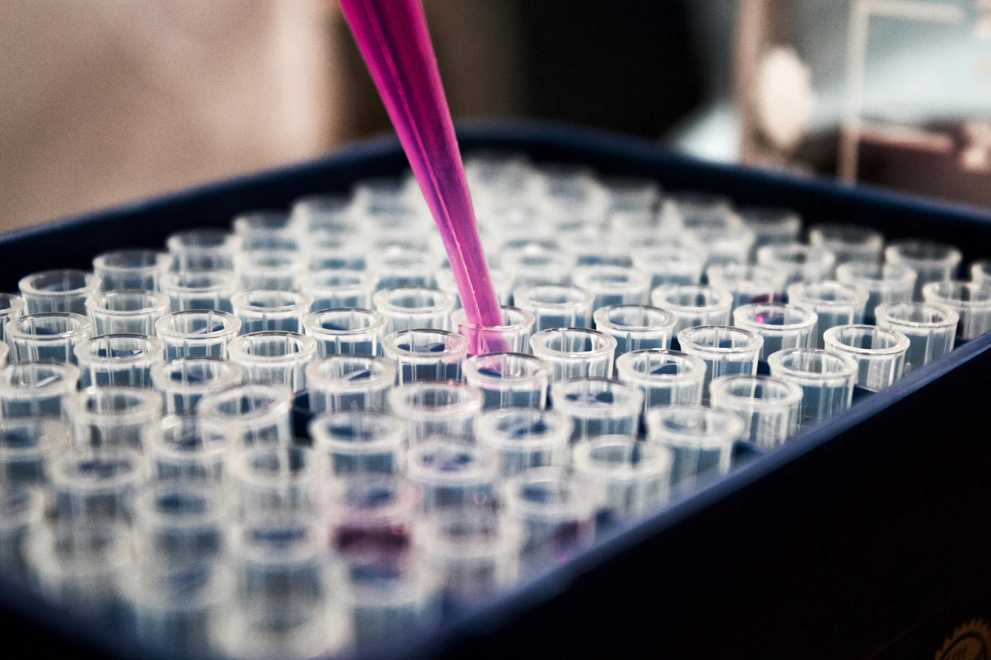 Pipetting samples during laboratory analysis